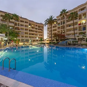 Aparthotel Castle Harbour